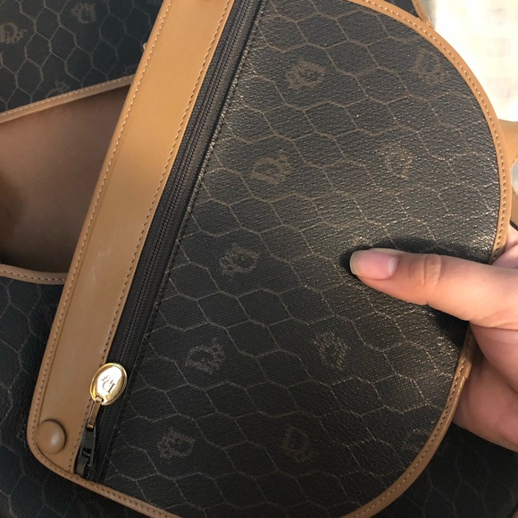 Vintage Dior crossbody bag ( 100% Authentic) - Picture 11 of 17